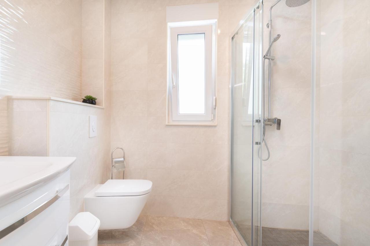 Solu Apartment Проманья Экстерьер фото